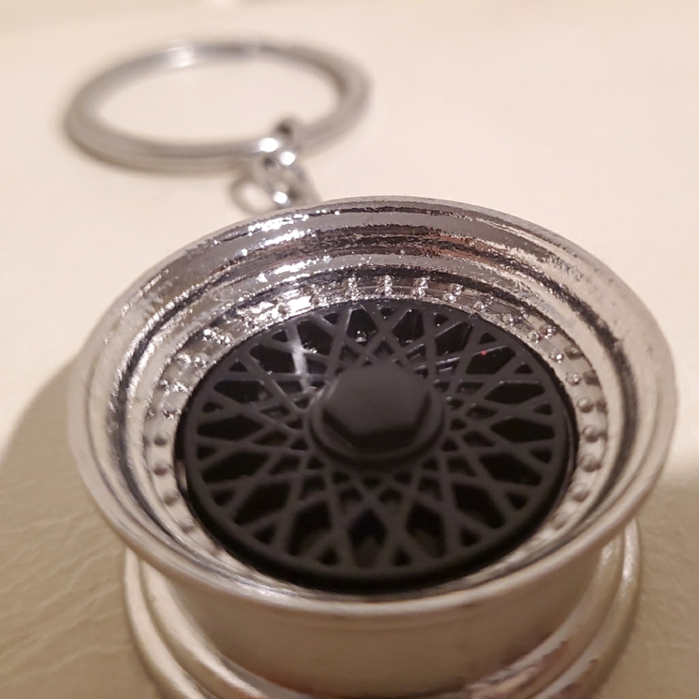3/$10 Black Mesh Wheel Keychain - Picture 2 of 3
